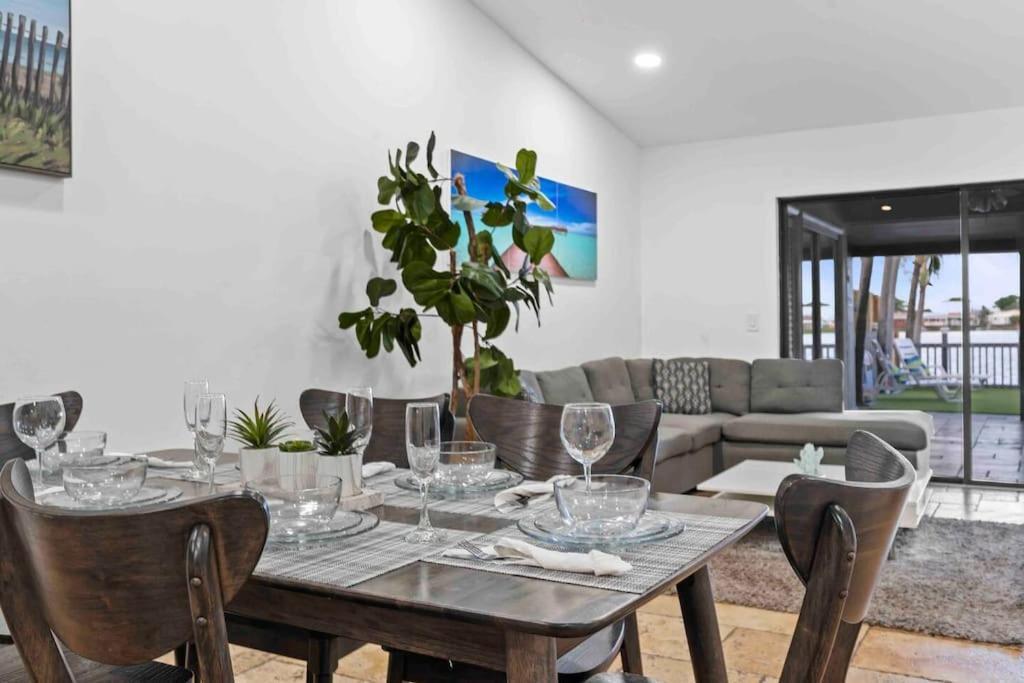 פורט לודרדייל Lakefront Retreat Villa Water View Fishing Casino מראה חיצוני תמונה